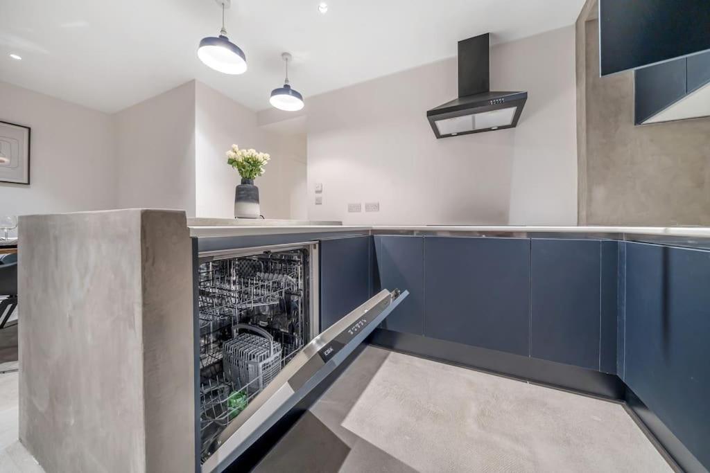 Trendy 2 Bedroom 2 Bathroom Apartment Minutes From Seafront In St Leonard'S Hastings St Leonards-on-Sea Exterior foto